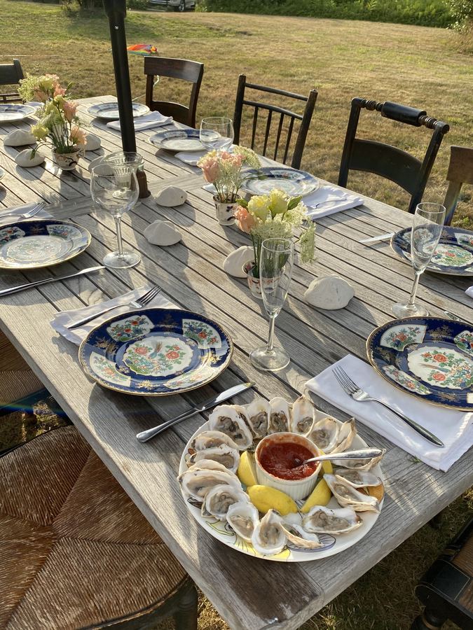 Summer, oysters, blue and white china, outdoor