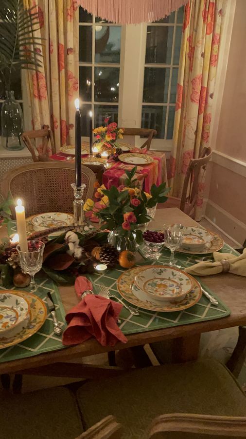 Thanksgiving, red florals close