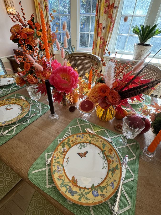 Thanksgiving, pink pampas, orange roses, black tapers