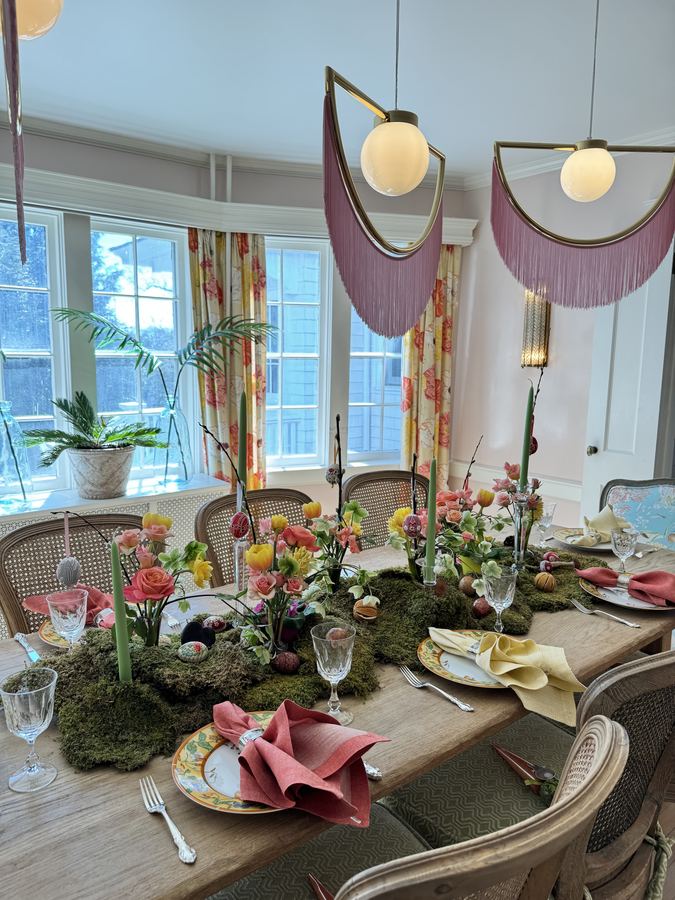 Easter dining room, moss, pink napkins, wide