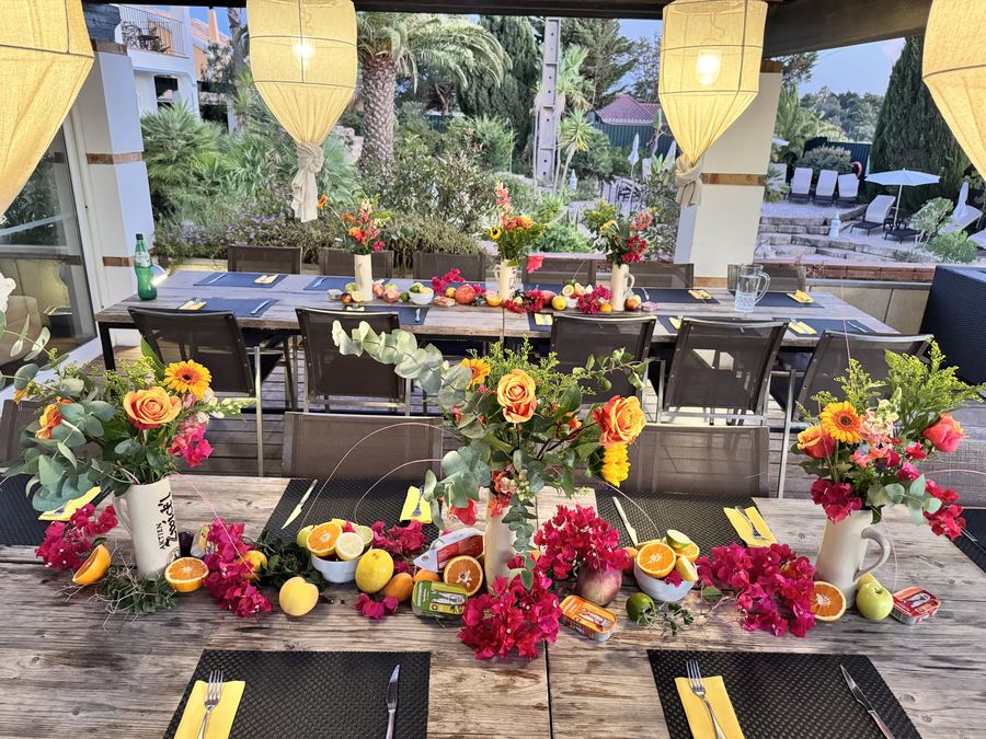 Bougainvillea table, another angle, Miami